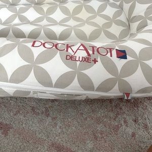 Dock A Tot Deluxe+ Plus